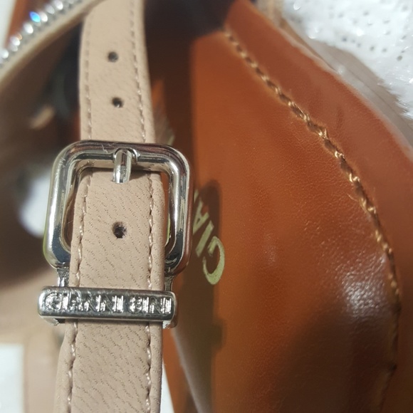 Sandals with Litmus Stones. - Picture 4 of 8